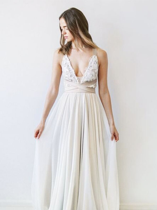 Truvelle Andrea - Revelle Bridal - Comfortable Material wedding dress - Ottawa4