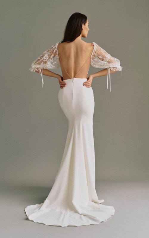 Sophisticated Show-Stoppers: Laudae Wedding Dresses 2022