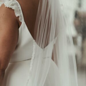 Davie and Chiyo Brigitte Veil Drop veil elbow length small floral lace trim wedding veil for the modern bride