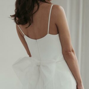 Davie and Chiyo Lisette Bow Tulle Bow Wedding Gown