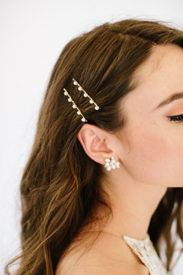 Proxy Slides Untamed Petals bobby pins pearl hair pins bridal hair accessories revelle