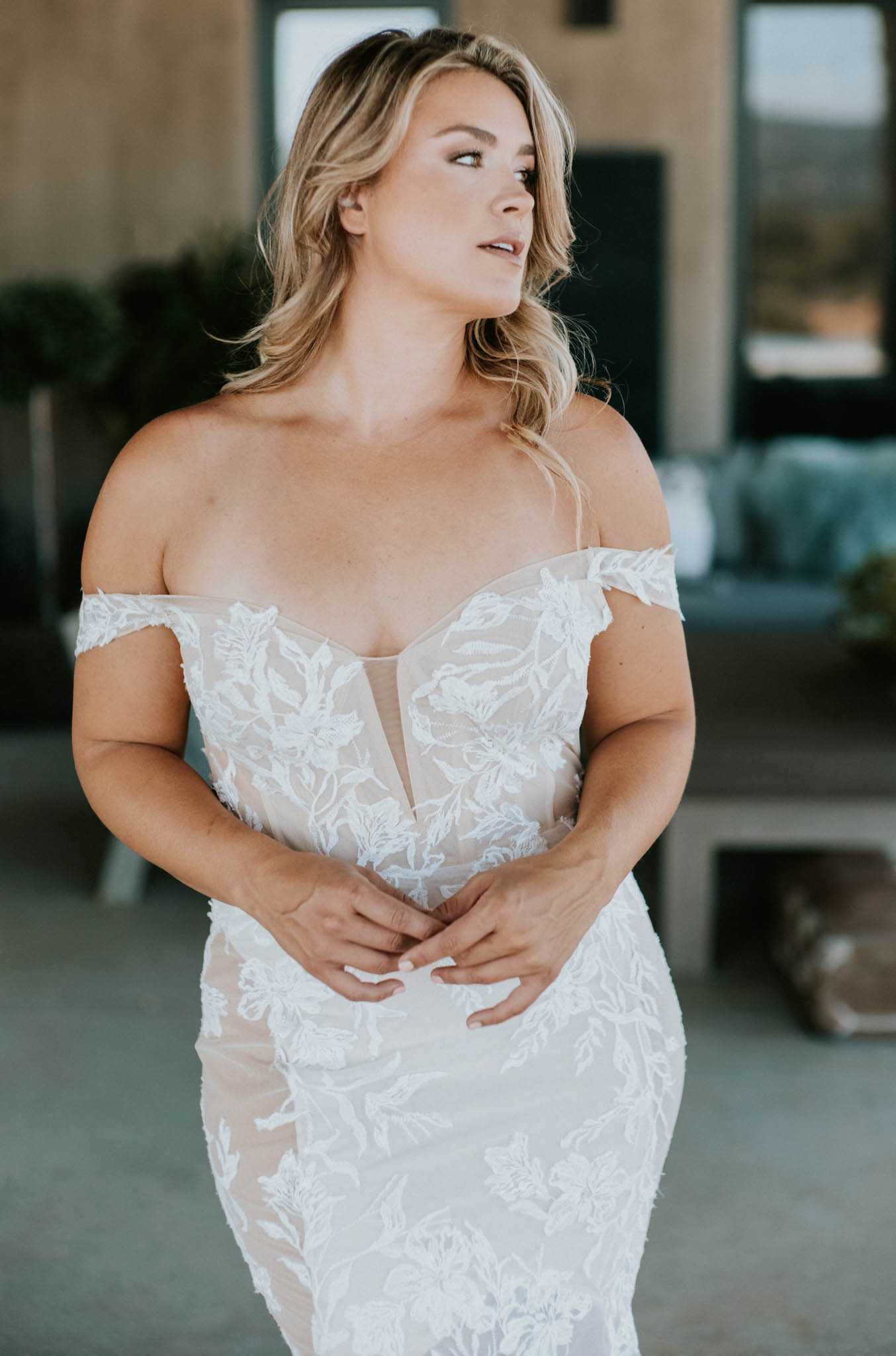 Bridal gowns for plus size outlet brides