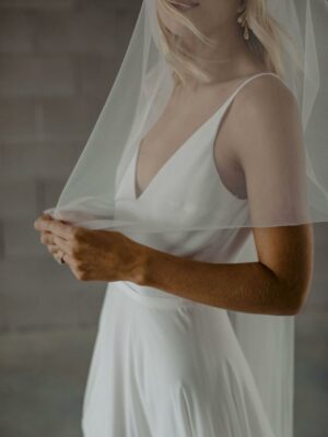 carly veil by made with love at revelle bridal accessories veil with blusher
