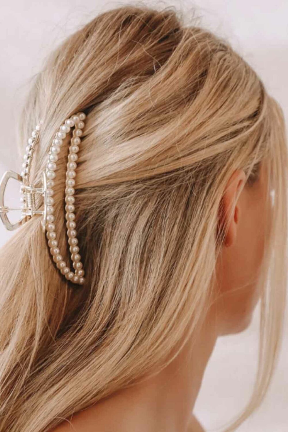 BLVD by Revelle Bridal Accessories Pearl Claw Hair Clip Crescent Wedding Hair Accessory