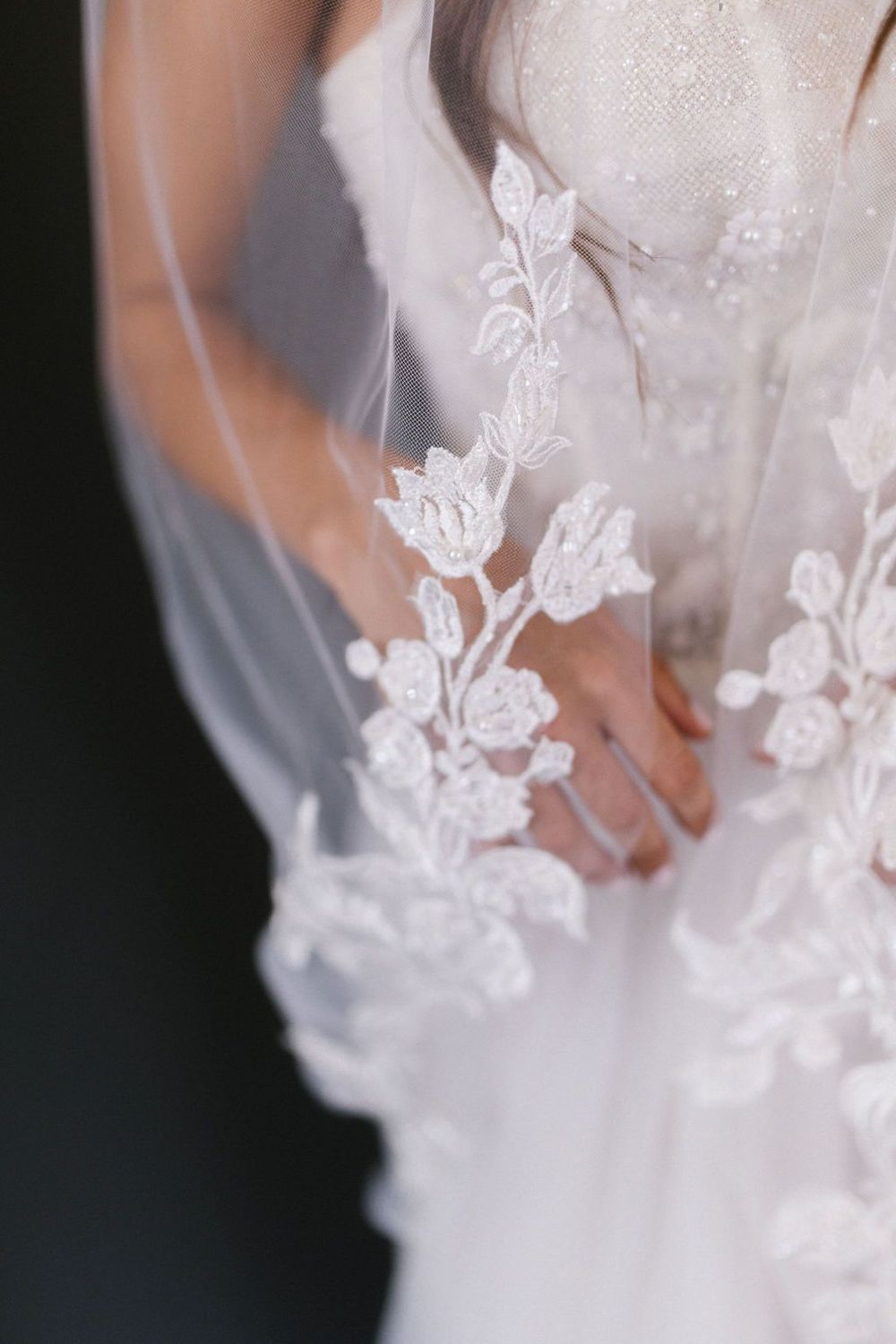 Felicia Veil untamed Petals lace details