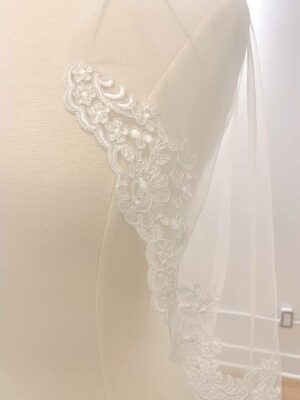 Rosa Veil on Mannequin lace detail