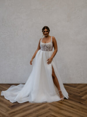 Revelle Bridal Boutique Ottawa - Made With Love - Huxley