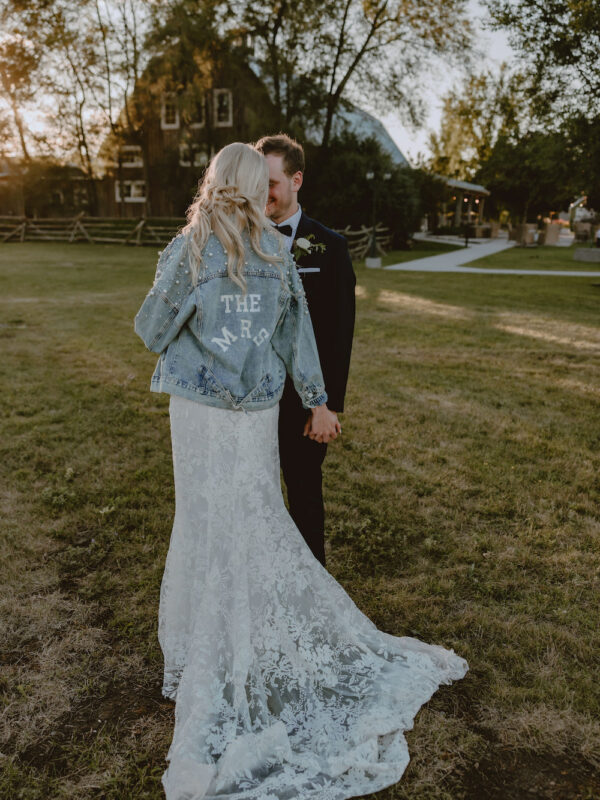 Details more than 101 denim and lace wedding dress best