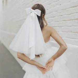 Perry Bow Veil by Untamed Petals - Mini wedding veil - short bridal veil ivory