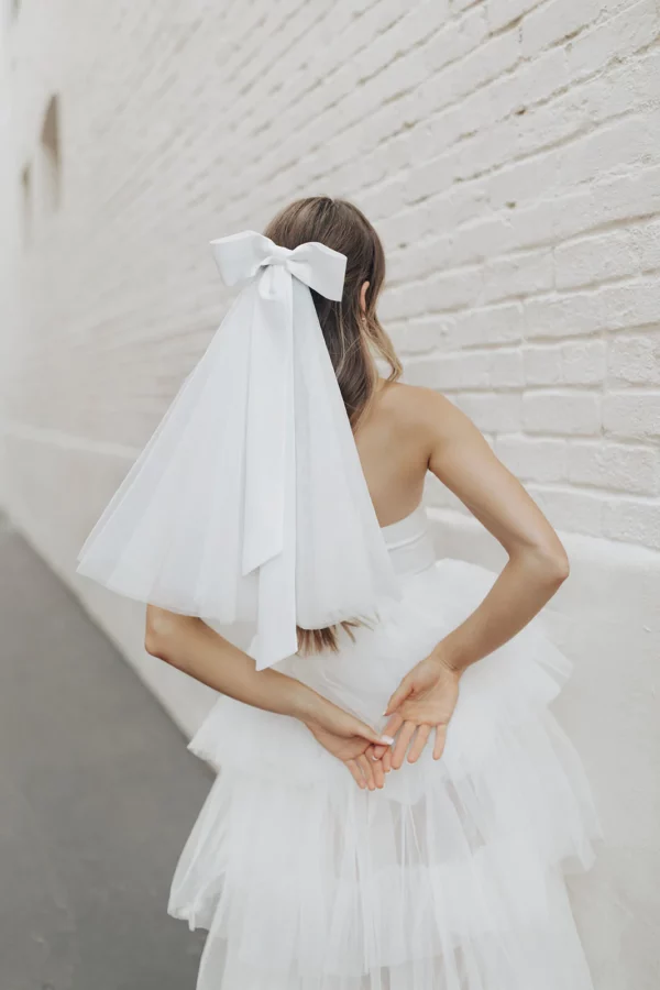 Perry Bow Veil by Untamed Petals - Mini wedding veil - short bridal veil ivory