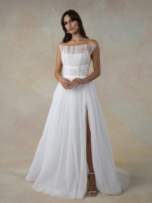 Revelle Bridal Boutique Ottawa - Bridal Dress Collections - Tara Lauren