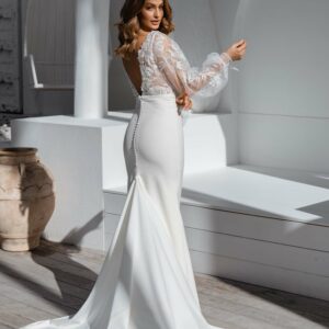Saige wedding dress by Anna Campbell - Lace and Crepe wedding gown mermaid silhouette - back of the dress - Sample Sale