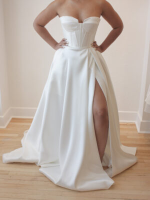 Vela by Hera Couture Wedding Dress