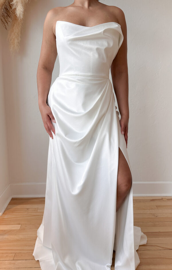 Dolly By Sarah Seven - Wedding Dress Sample Sale Ottawa - Shop for your wedding dress online