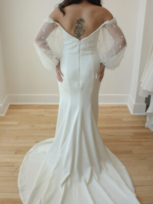 Tropez by Laudae - Sample Wedding dress with long billowing sleeves back train