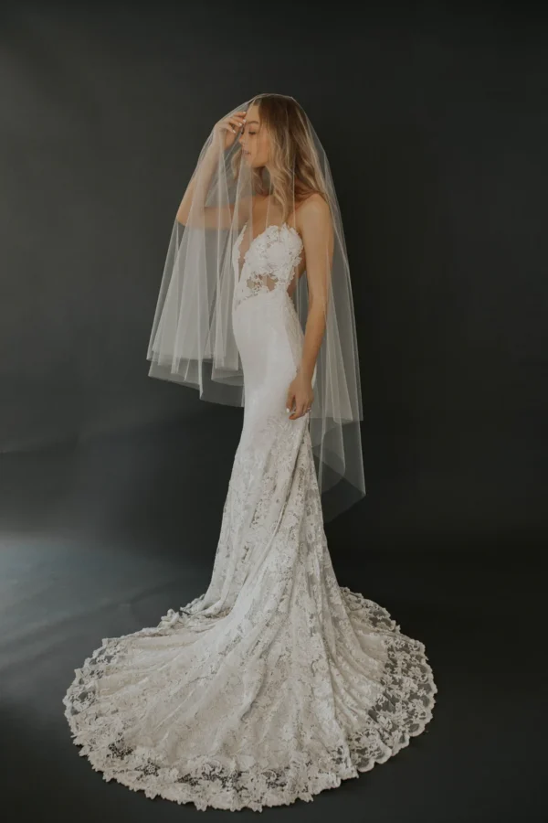 Rebecca Fingertip Veil