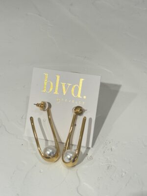 Lohan Earring