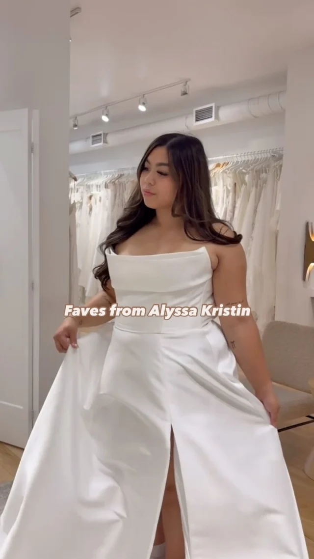 Gowns that look and feel luxurious!! Try on @akristinbridal today exclusively at Revelle Bridal in the Ottawa-Gatineau area✨